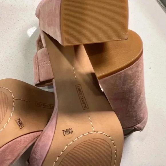Vince Camuto Mauve Suede Block Heel Ankle Strap - Size 10 - Picture 10 of 14